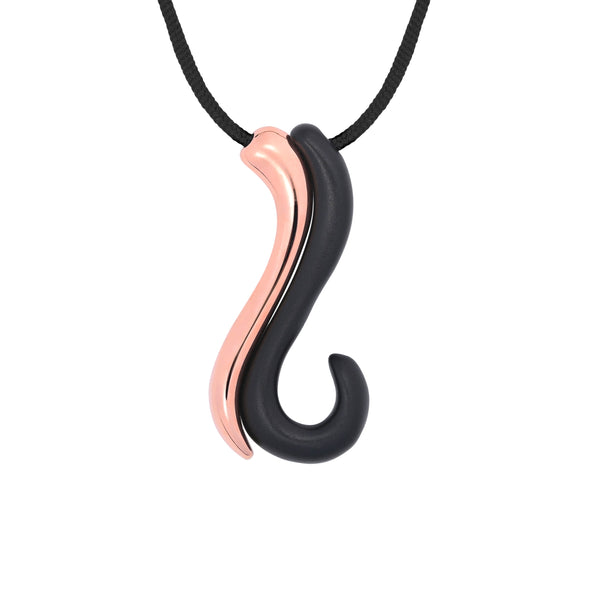 Γούρι Lucky Hook 26 σε Ορείχαλκο με επιμετάλλωση σε 18Κ Ροζ Χρυσό & Μαύρο Μέταλλο