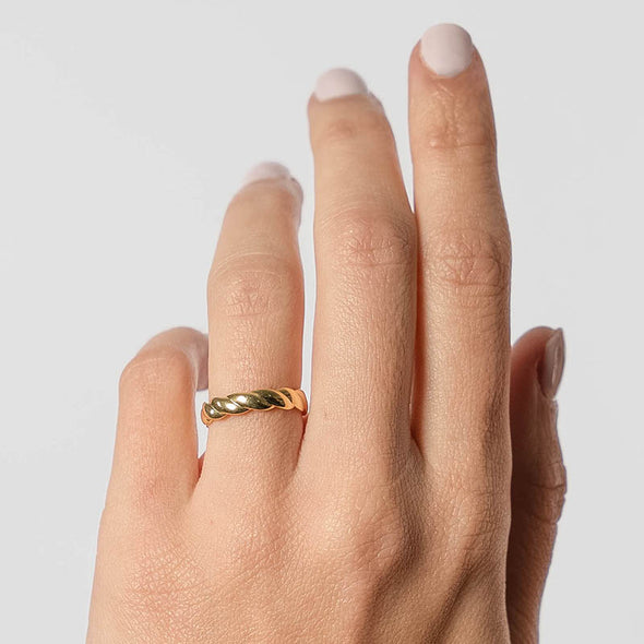 Ambre Sterling Silver Ring plated in 18K Gold