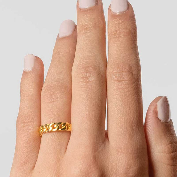Open Chain Sterling Silver Ring plated in 18K Gold