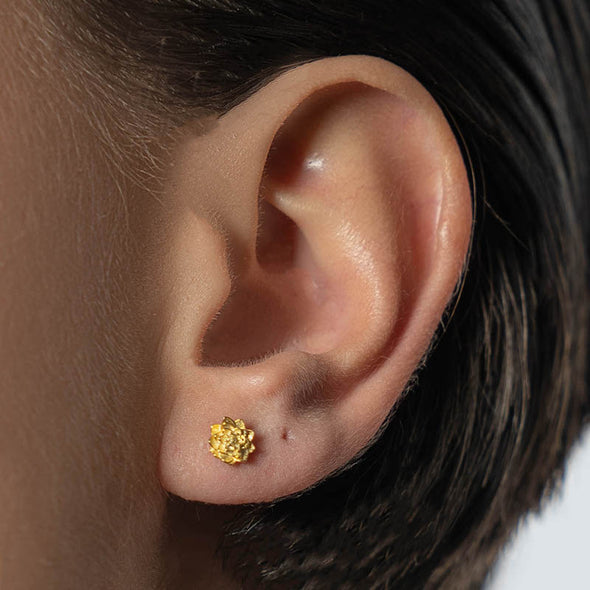 Petit Flowers Sterling Silver Earrings plated in 18K Gold